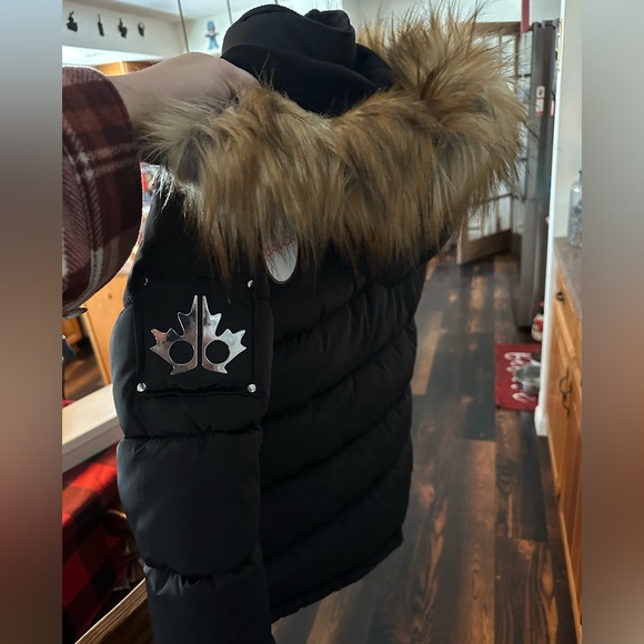 Canada Weather Gear Girl Full Zip Puffer Jacket with removable fur hood - Picture 2 of 13